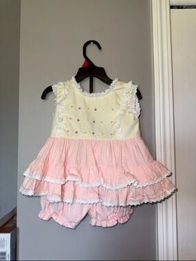 Busy bee smocks 12/18 month set